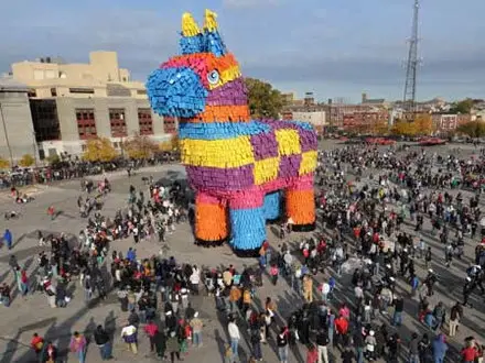 Funny Picture - Giant Pinata Party