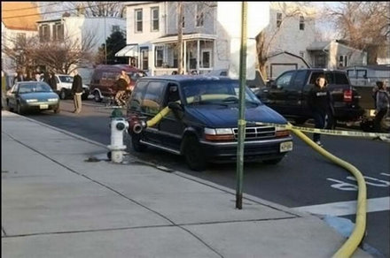 Funny Picture - Better Than Being Towed