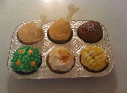 Funny Picture - Thanksgiving Cupcakes