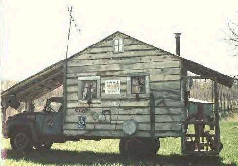 Funny Picture - Redneck Mobile Home