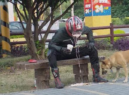 Funny Picture - Puking + Helmet = Disaster
