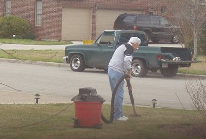 Funny Picture - Shop-Vac On The Lawn