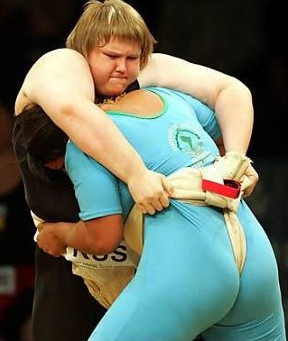 Funny Picture - Wrestling Wedgie