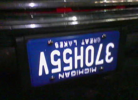 Funny Picture - Upside Down License Plate