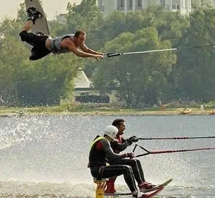 Funny Picture - Waterskiing Is Awesome
