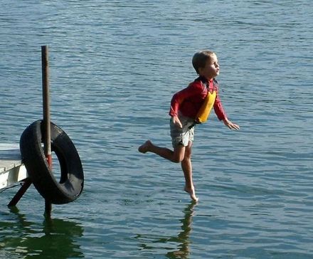 Funny Picture - Walkin On Water