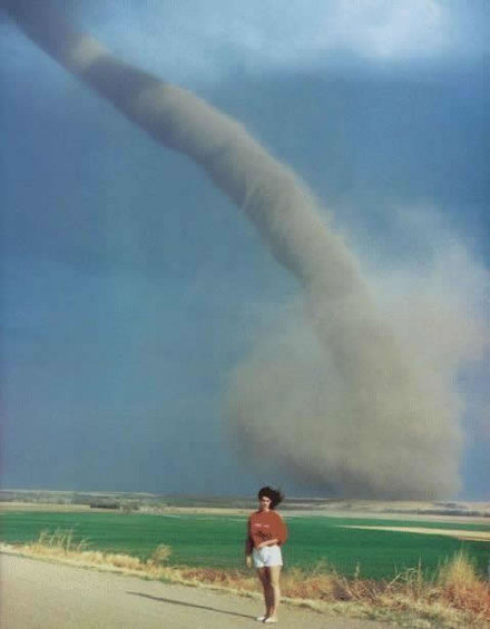Funny Picture - Cool Tornado Pic
