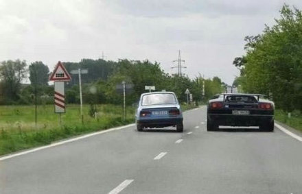 Funny Picture - Passing Lane