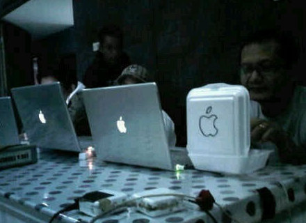 Funny Picture - Apple City